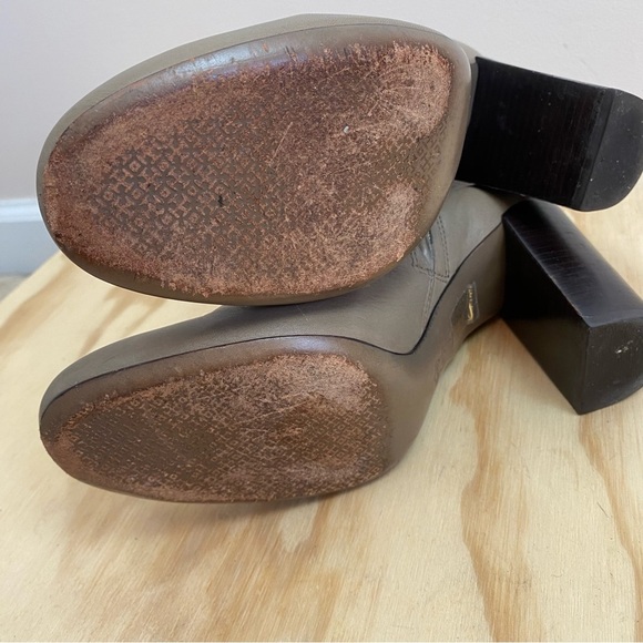 Tory Burch Bowie Ankle Bootie - Picture 6 of 8